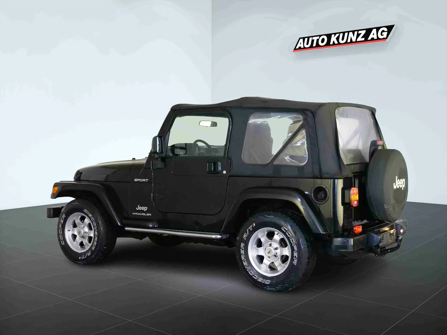 Jeep Wrangler Sport 2.4  Image 2