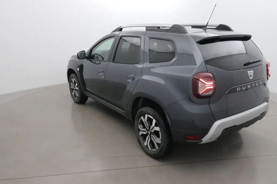 Dacia DUSTER 1.5 DCI 115 BLUE PRESTIGE 4X4 Image 3