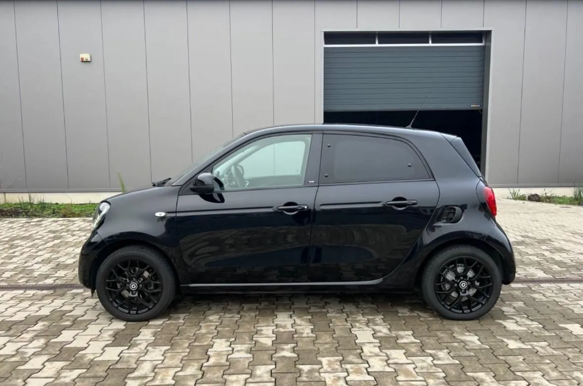 SMART forfour 90 0.9 Turbo twinamic Prime Image 3